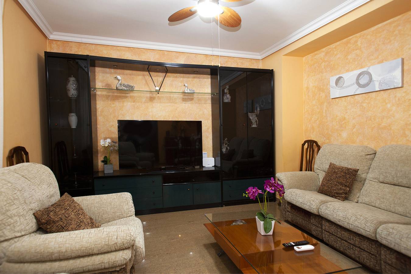 Country House 'Carmen House' with Private Pool, Wi-Fi and Air Conditioning in Villatorres, Jaén Provinz