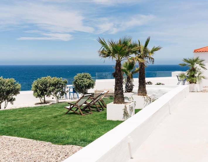 Location de vacances pour 2 personnes, avec jardin ainsi que vue et terrasse à Azenhas do Mar - 4