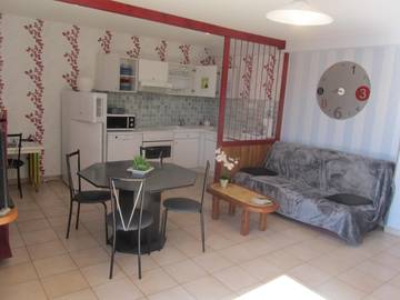 Cottage voor 4 Personen in Mesnois, Jura Francais, Afbeelding 2