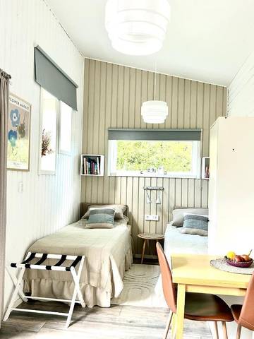 Cottage pour 2 personnes, avec vue et jardin dans Orebro