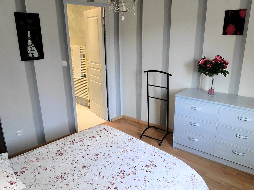 Chambres d'hôtes La Fontaine - Chambre Lilas in Chevannes (Côte-d'Or), Région de Dijon