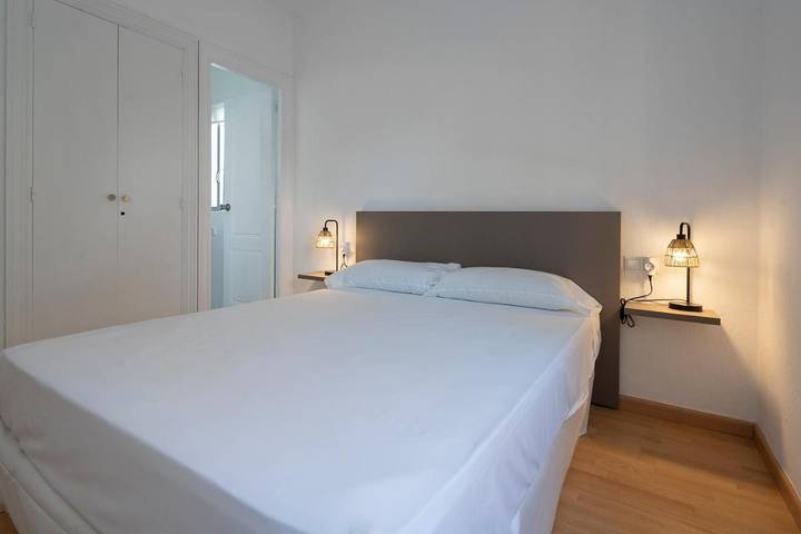 Gîte pour 2 personnes, avec piscine ainsi que terrasse et jardin à Sant Joan d'Alacant - 3