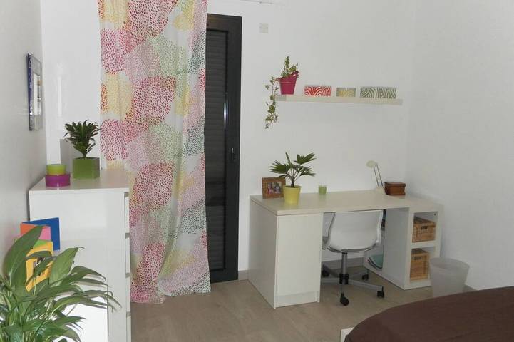 Location de vacances pour 10 personnes, avec balcon et jardin à Bellerive-sur-Allier - 3