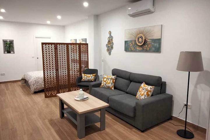 Appartement entier, Apartamento Loft Al Nasir, Cerca del Casco Historico. Muy Amplio y Bonito in Cordoue (Ville), Cordoba