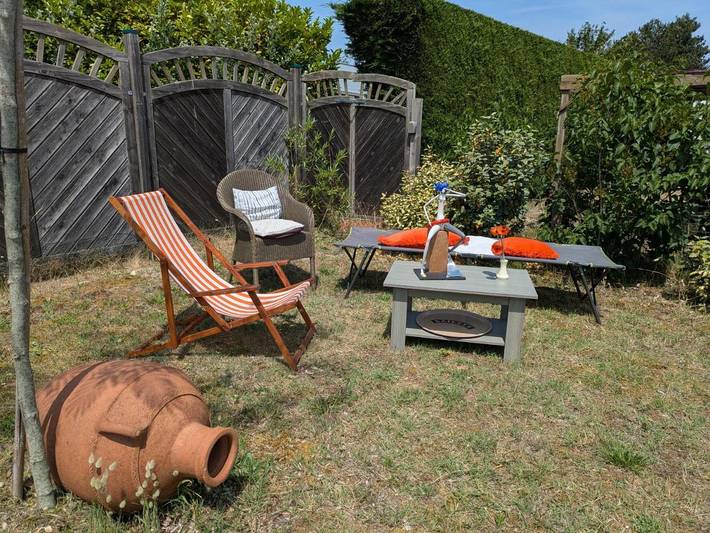 Gîte pour 4 personnes, avec Terrasse à Lingreville - 2