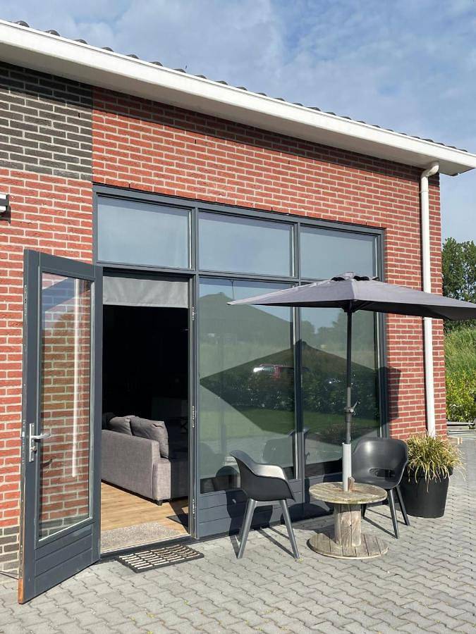 Vakantiewoning voor 4 personen, with Balkon and Terras as well as Tuin and Uitzicht in Groningen