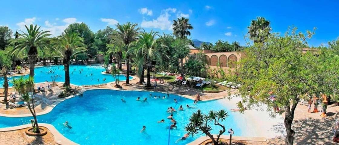 Camping para 5 personas, con sauna y piscina para niños en Baix Camp