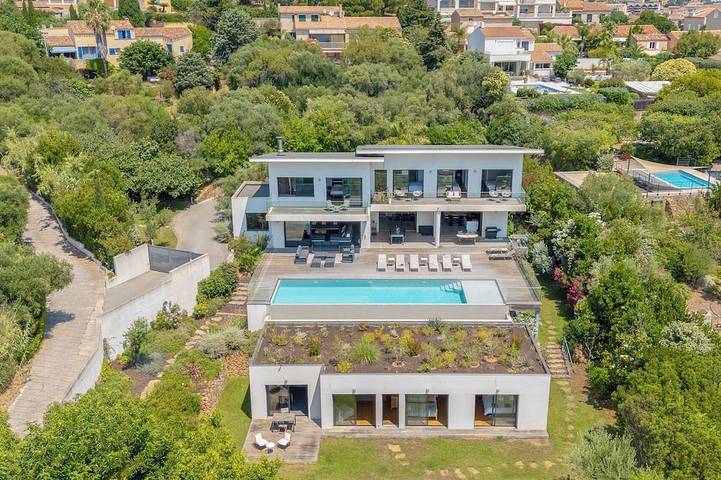Villa pour 12 personnes, avec Terrasse et Jardin à Carqueiranne