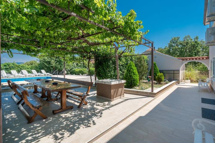 Ferienhaus für 16 Personen, mit Balkon und Garten an der Makarska Riviera - 3