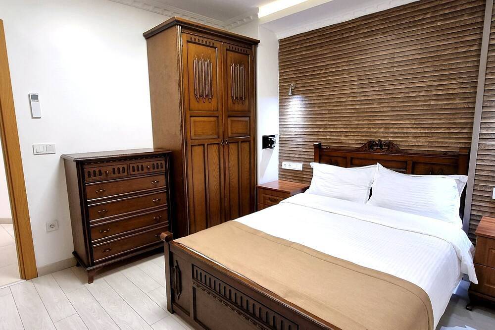 Apartamento entero, Taksim Cihangir Value Apt 3Br: Kitchen, 7Guests, Central Public Transport Access in Beyoğlu, Estambul