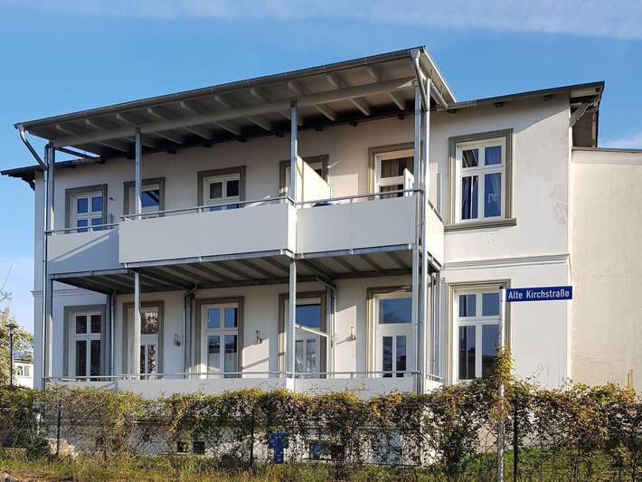 Bungalow für 4 Personen, mit Balkon und Terrasse in Göhren