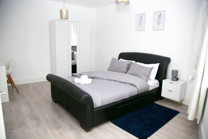 Holiday letting for 4 people, child-friendly in Watford