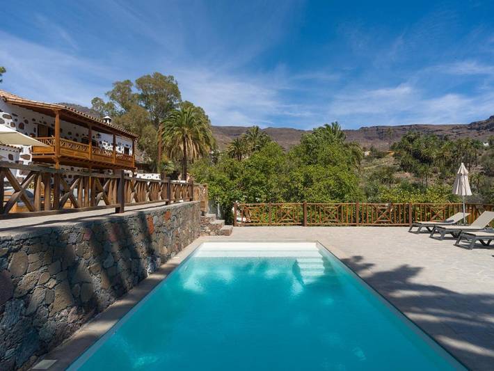 Casa rural para 6 personas, con vistas además de piscina y jardín en Santa Lucía de Tirajana