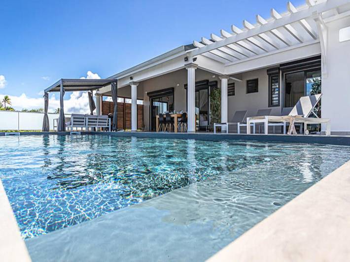 Appartement de vacances pour 6 personnes, avec jardin et piscine, adapté aux familles - 1