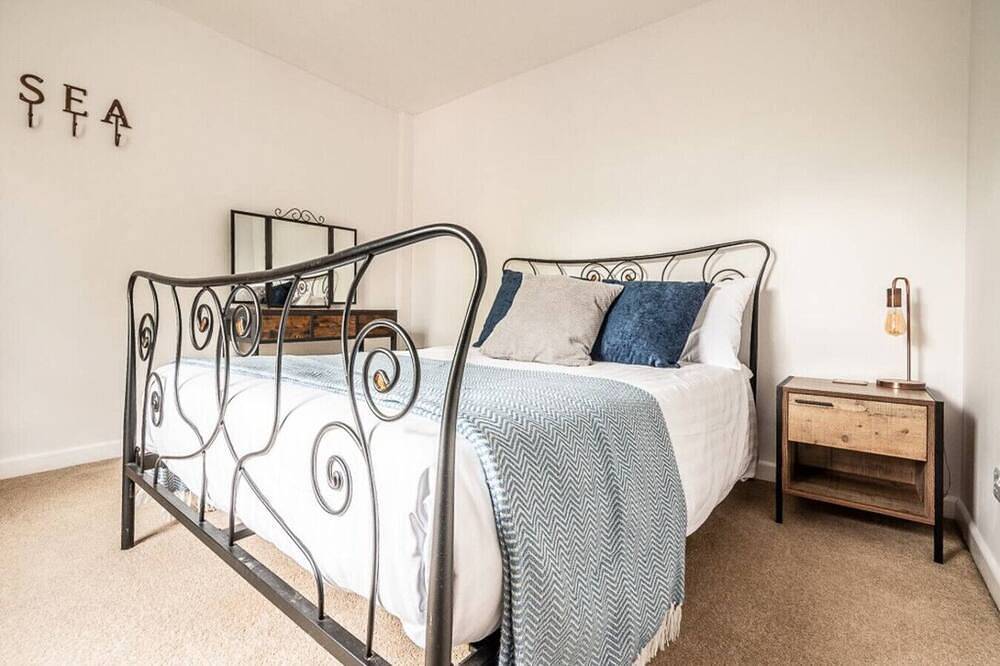 Apartamento entero, Stylish Cosy 3 Bedroom Cottage with parking in Topsham in Crealy Adventure Park, Devon