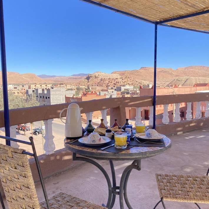 Maison d’hôte pour 2 personnes, avec jardin et vue ainsi que piscine et bassin pour enfant dans Aït-ben-Haddou