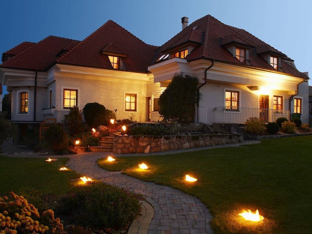 Im Landhaus Luka in Mörbisch am See, Leithaberg