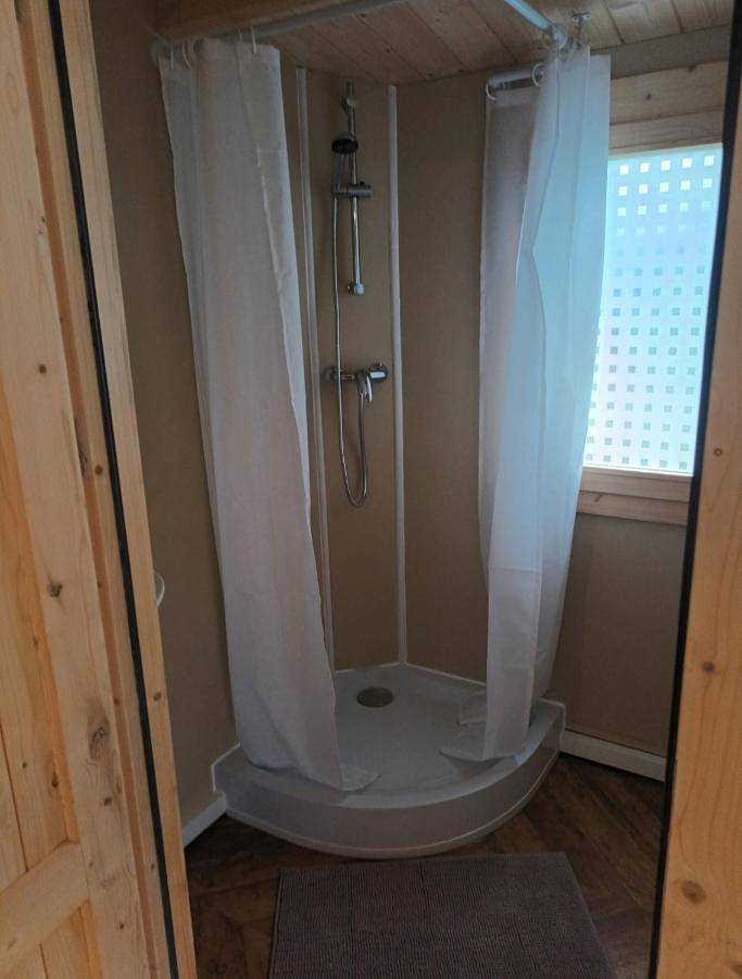 Gîte pour 5 personnes, avec jardin et terrasse, animaux acceptés à Montel-de-Gelat - 3