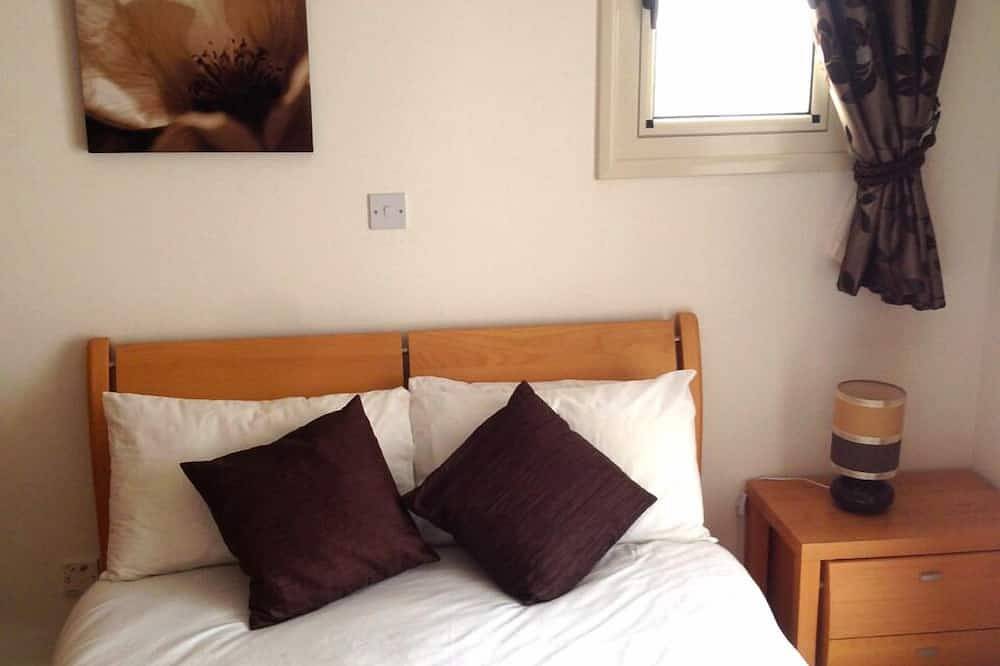 Ganze Wohnung, Exklusive 5-Sterne-Wohnung, zwei Pools, kostenloses Wlan in Peyia, Südzypern