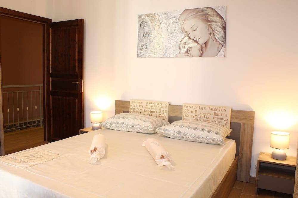 Bellissima Villa A Pochi Passi Dal Mare! in Carini, Palermo Province