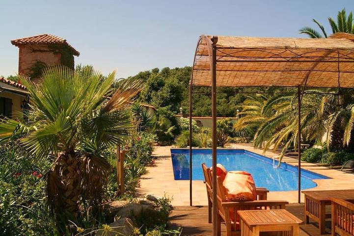 Gîte pour 2 personnes, avec jardin dans La Vallée Heureuse à Sorède