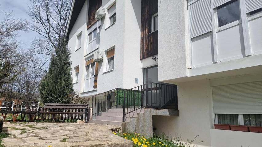 Gîte pour 4 personnes, avec jardin et vue dans Plitvička Jezera - 3