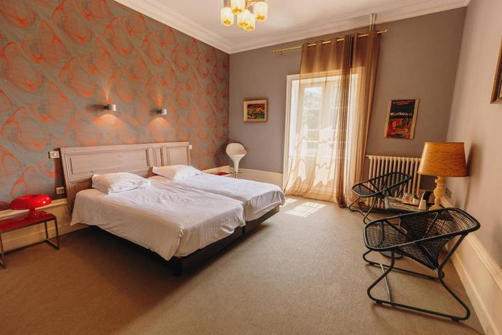 Location de vacances pour 2 personnes, avec jardin ainsi que terrasse et vue à Villié-Morgon - 3