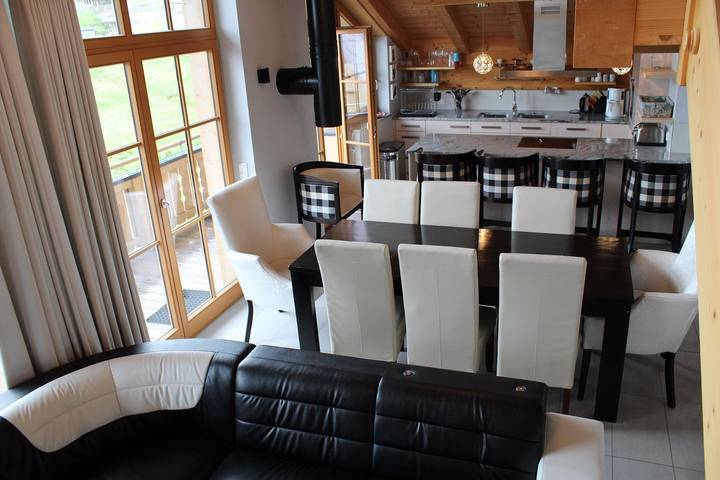 Hütte für 9 Personen, mit Balkon und Ausblick in Hochkrimml