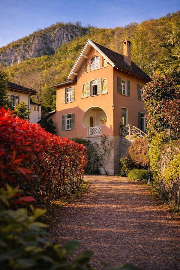 Ferienhaus für 6 Personen, mit Balkon und Terrasse sowie Garten und Seeblick