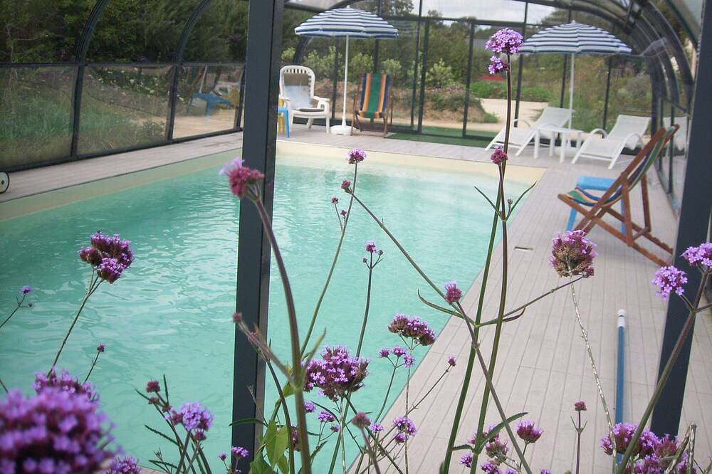 Écogite/piscine/axe St Malo/équipé bébés in La Chapelle-aux-Filtzméens, Région de Saint-Malo