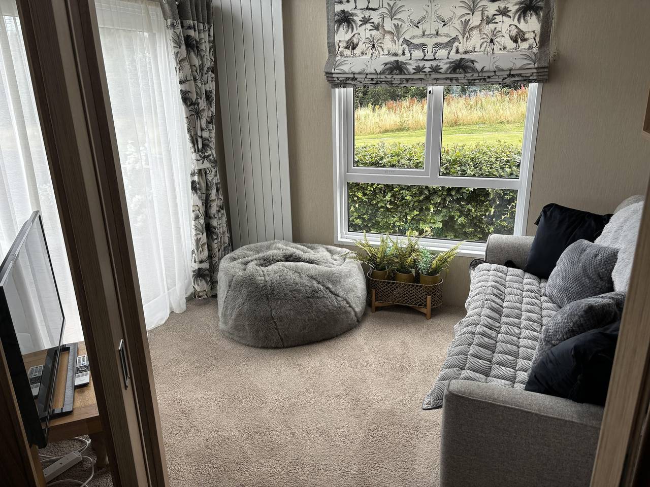 Edinburgh Lodge-Sleeps 6-Pet Friendly-Beach&Views in Edinburgh and Lothian