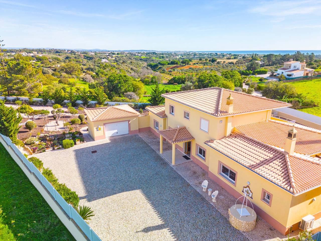 Villa Golden Bay in Lagoa, Faro Distrikt