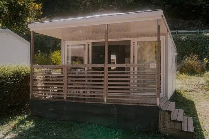 ZEcamping 3 étoiles animé piscine chauffée chiens acceptés locatif TV in Florac, Cevenas