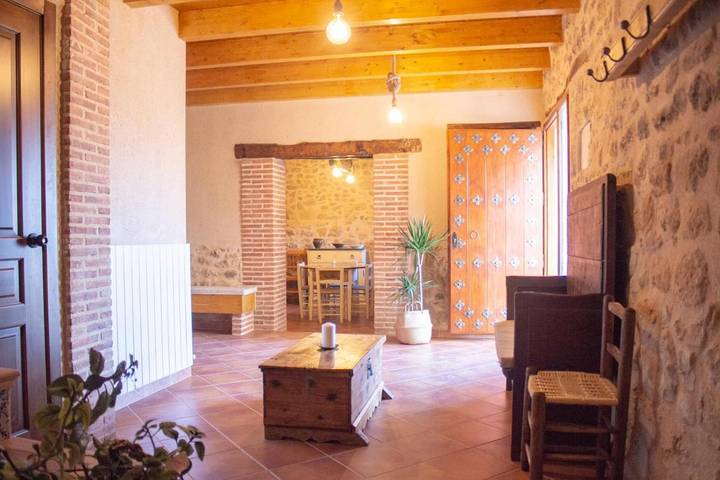 Casa rural para 4 personas, con Balcón además de Terraza y Vistas en Bajo Aragón - 2
