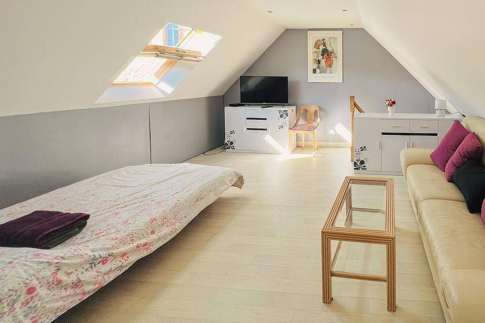 Impresionante casa en Coutances con piscina privada, puede ser interior o. in Coutances, Coutances y alrededores