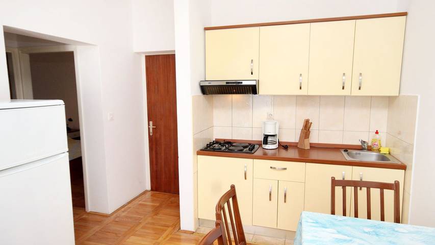 Ferienwohnung für 5 Personen, mit Terrasse, mit Haustier in Petrcane - 4