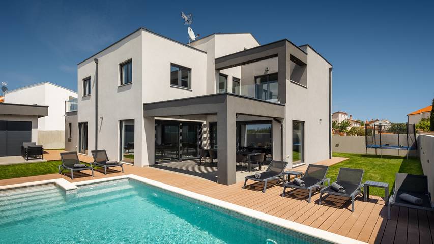 Villa pour 10 personnes, avec terrasse et jardin à Pula - 2