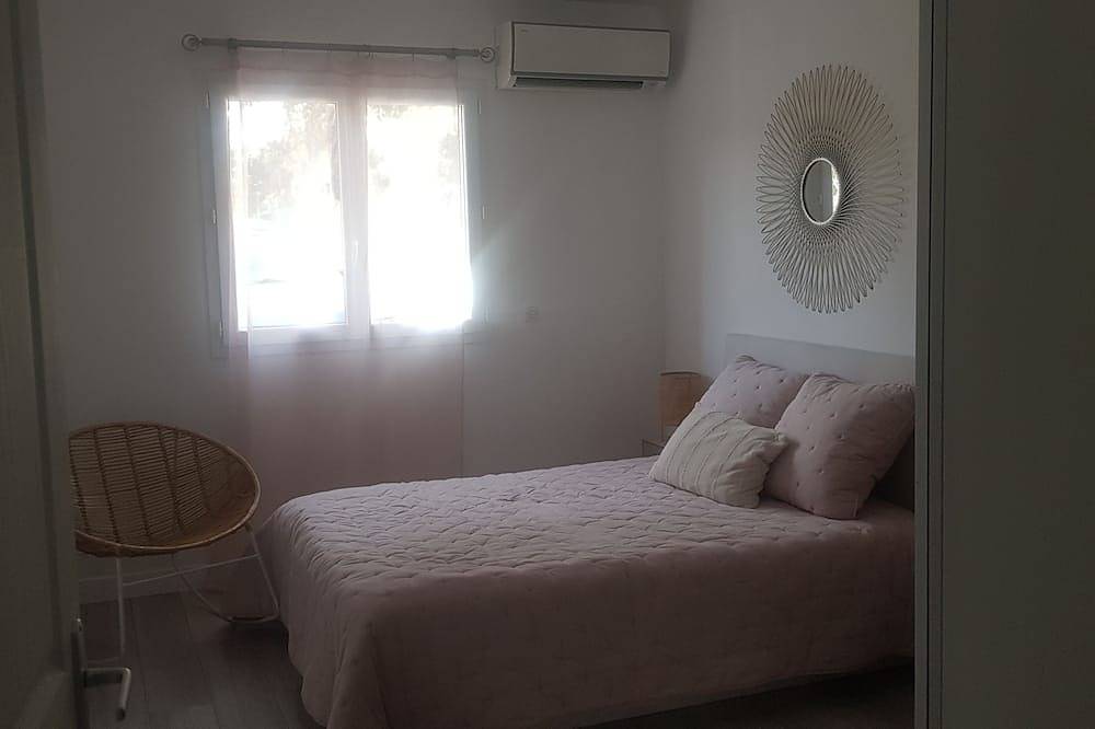 Quiet house with pool between sea and mountains in the middle of the corsican maquis in Peri, Ajaccio und Umgebung