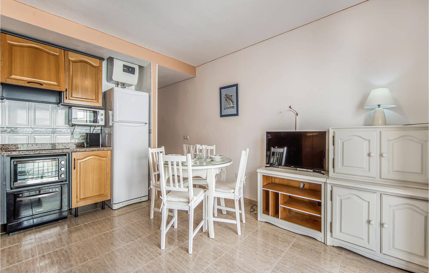 Apartamento vacacional entero, Costa Apt con Terraza &AC cerca de Dylan's Pizza in Miramar, Costa de Valencia
