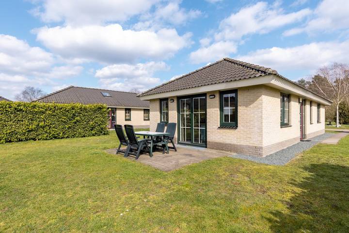 Vakantiehuis voor 2 personen, with Balkon/Terras and Terras as well as Tuin and Sauna in Putten