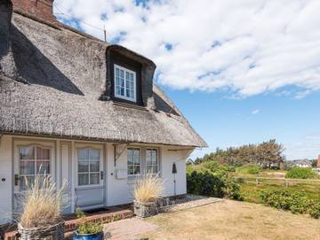 Ferienhaus für 4 Personen, mit Garten und Terrasse in Wenningstedt