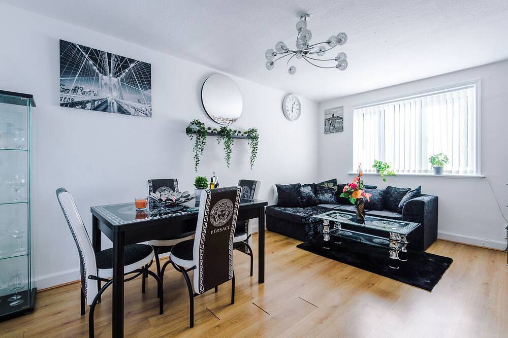 Spacious & luxurious 3-Bed House in Manchester in Manchester, Greater Manchester