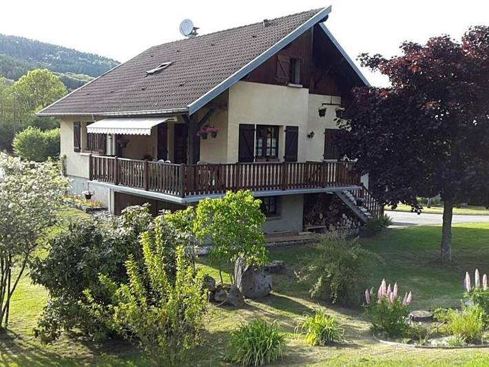 Maison d’hôte pour 4 personnes, avec terrasse à Granges-sur-Vologne