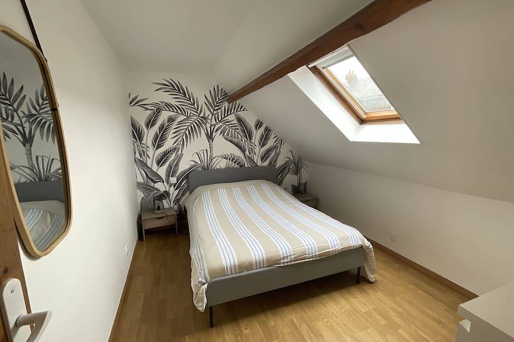 Le Cottage de la Plage house 400 m from the sea with garage and sunny courtyard in Mers-les-Bains, Abbeville region