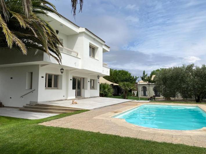 Casa rural para 10 personas, con Balcón y Terraza además de Jardín y Piscina en Milagro  - 2