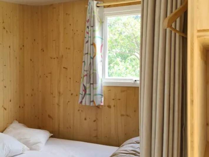 Flower Camping de l'Olivigne - Safarizelt 5 personen - Cahute des randonneurs 18m² - 2 Zimmer - ohne Sanitäranlagen 5 pers. in Bize-Minervois, Mittelmeerküste (Frankreich)
