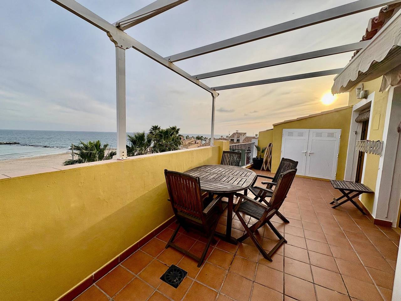 Geheel appartement, Vakantieappartement voor 4 personen met uitzicht op zee in Villajoyosa, Costa Blanca