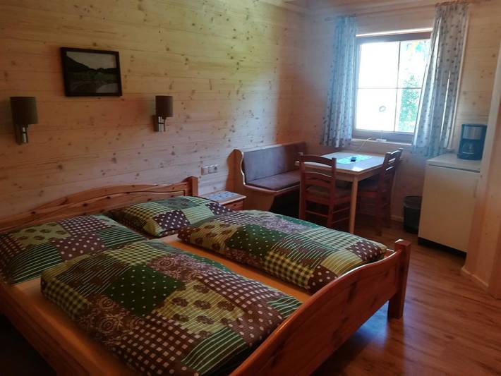 Ferienwohnung für 2 Personen, mit Ausblick und Seeblick sowie Garten in Österreich