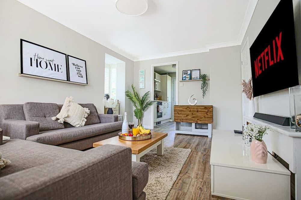 🌟Cosy House - Parking, Garden & Fast Wifi 🌟 in Milton Keynes, Südostengland