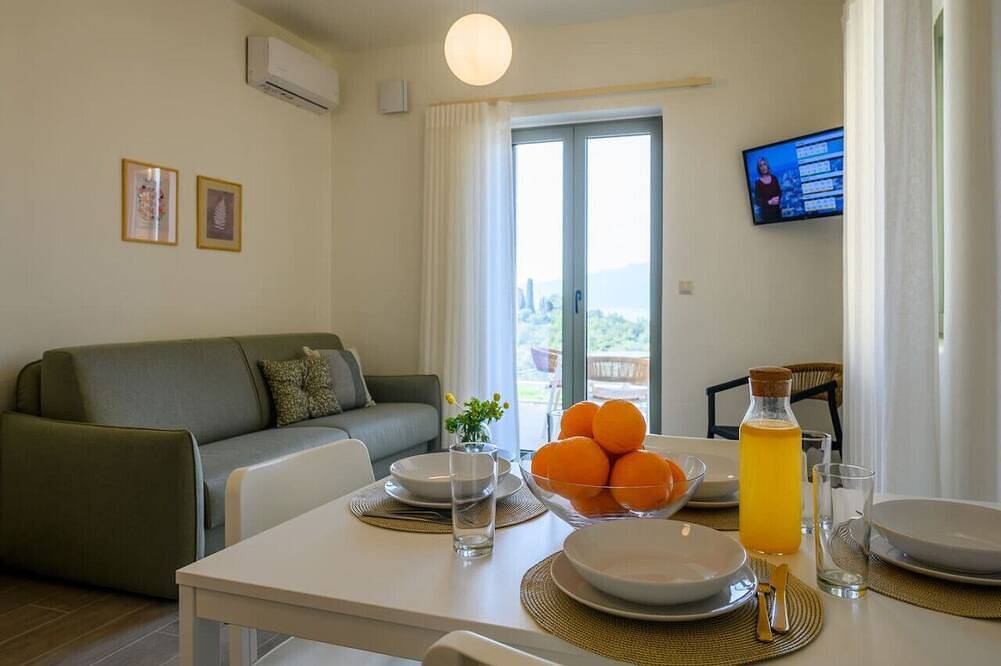 Ganze Wohnung, Ipso kardamyli Skinos in Kardamyli, Messenien
